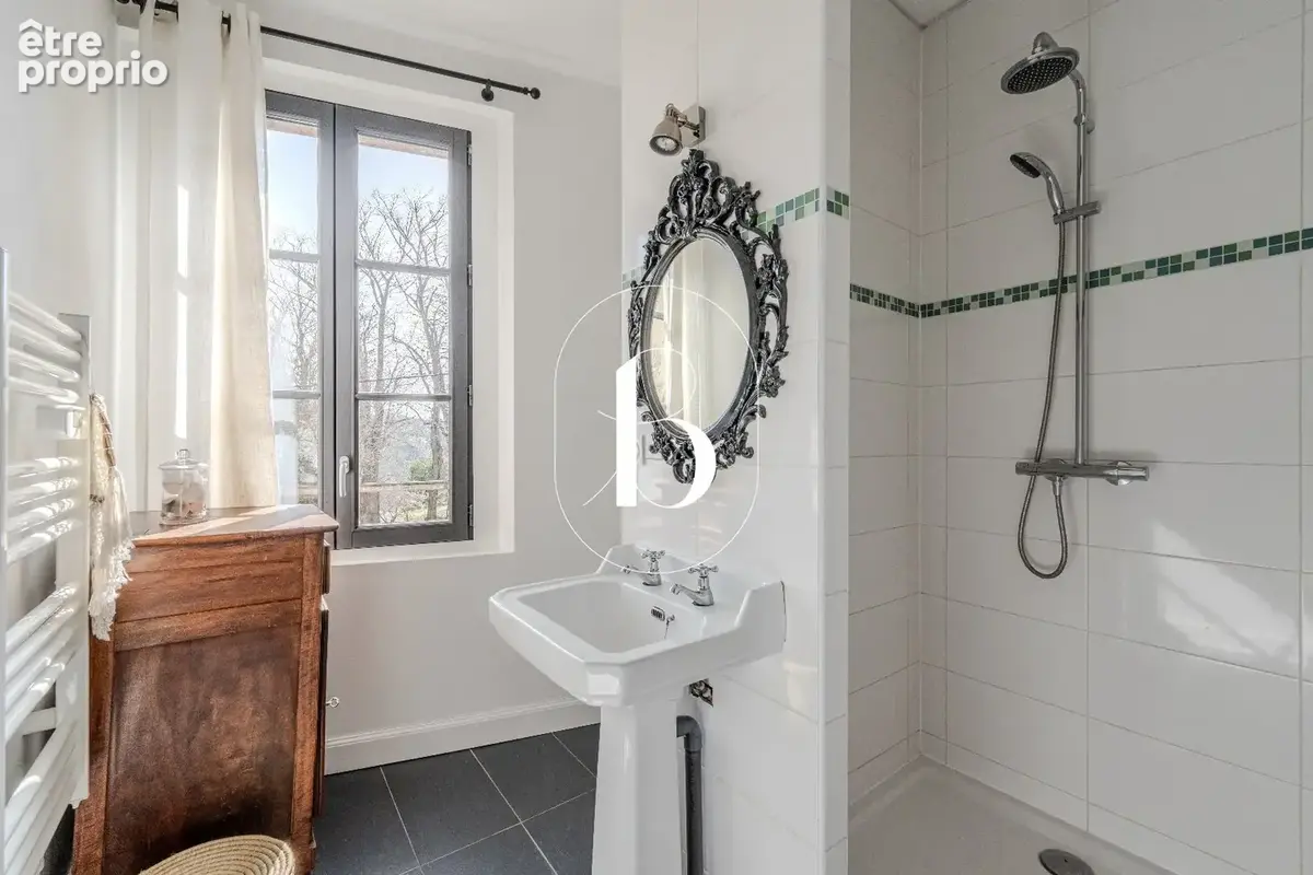 Maison 10 pièces 281 m² à vendre à Uzes (30700) - photo 9