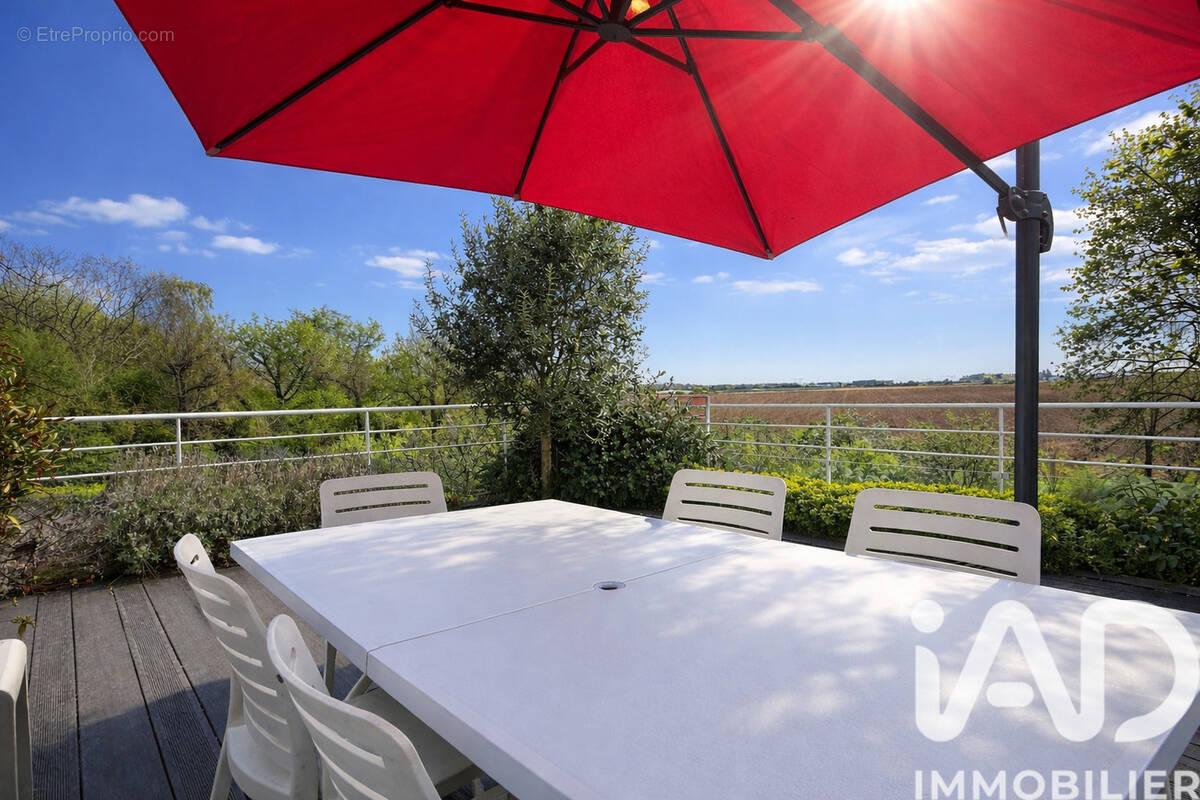 Photo 1 - Maison à VAUHALLAN