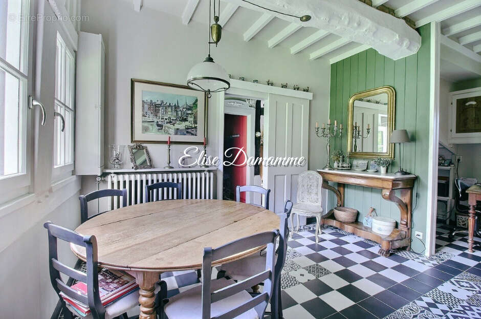 Maison à SAINT-JOUIN-BRUNEVAL