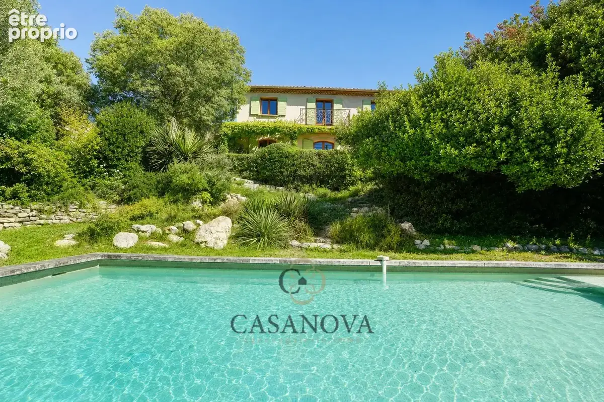 Mont Valat, bastide 196 m², vue dégagée, piscine, double garage - Sommières, entre Nimes et Montpellier. - photo 4