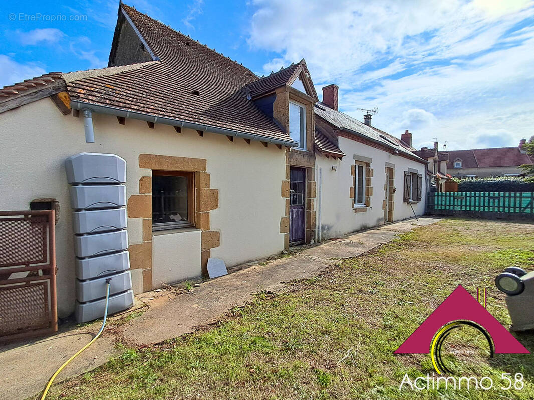 Maison à NERONDES