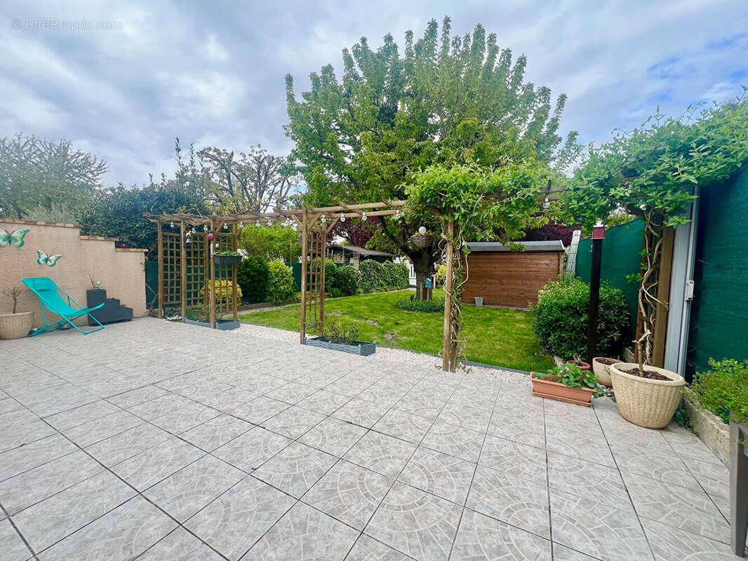 Maison à BRIE-COMTE-ROBERT