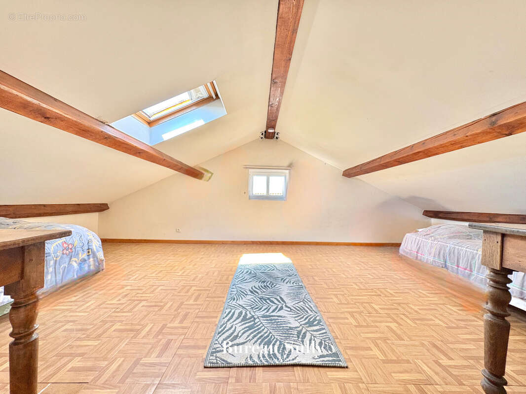 Maison à VILLARS-LES-DOMBES