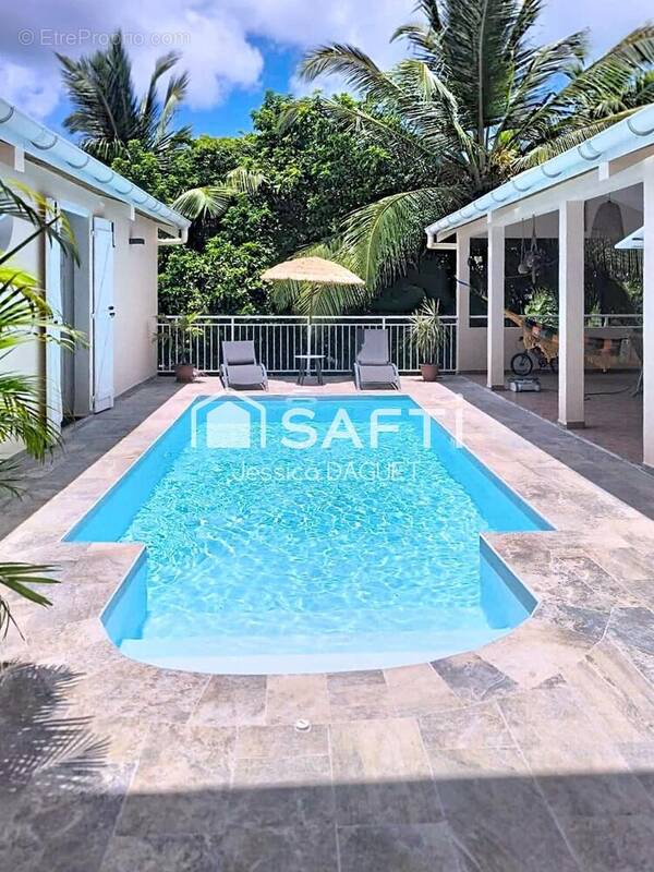 Photo 1 - Maison à LES TROIS-ILETS