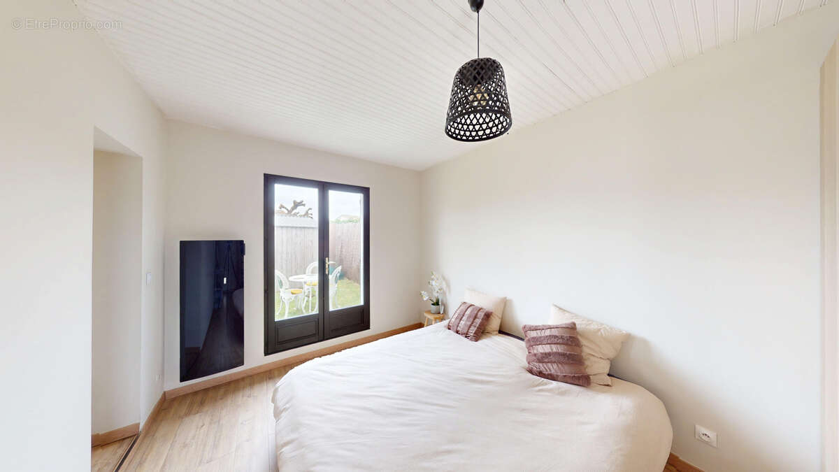 Maison à VILLENAVE-D'ORNON