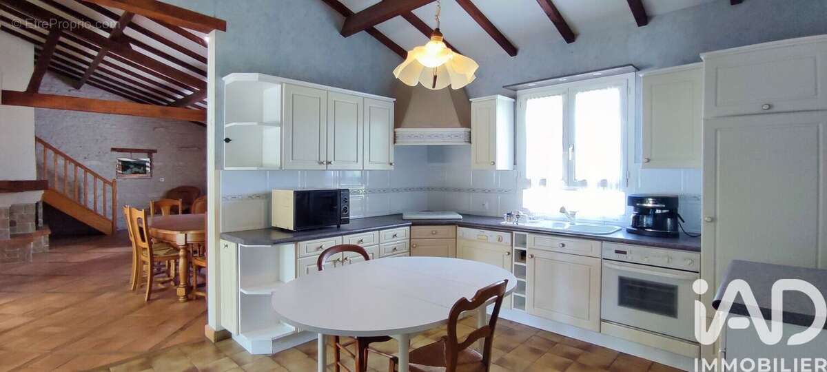Photo 5 - Maison à CHATEAUBERNARD