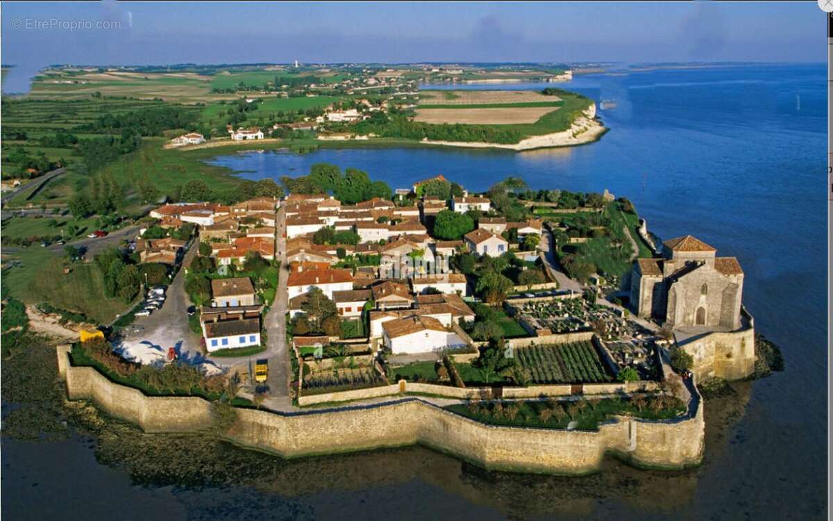 Maison à TALMONT-SUR-GIRONDE