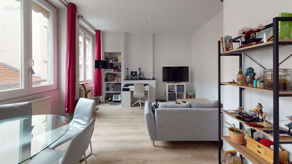 Appartement à SAINT-ETIENNE