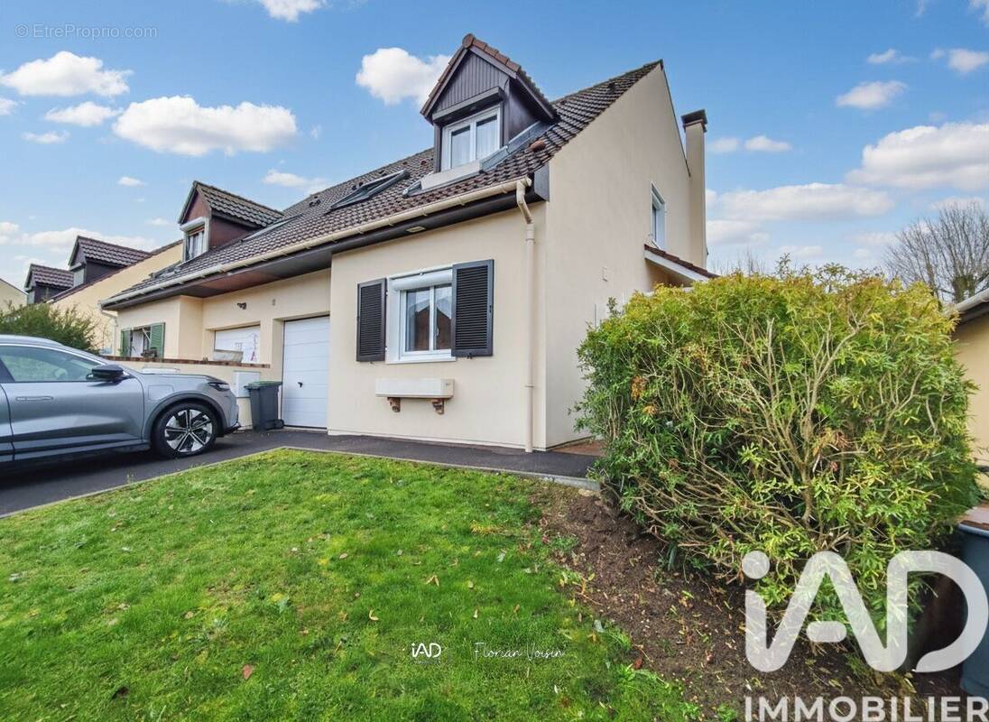 Photo 1 - Maison à EPONE