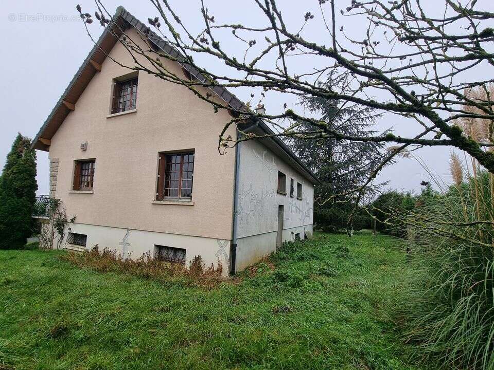 Maison à COURTACON