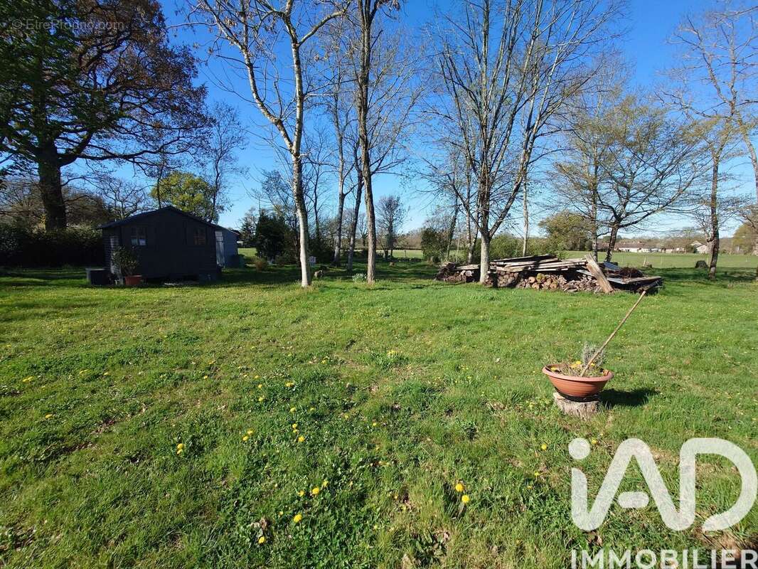Maison 69 m² à Brigueil-Le-Chantre  - photo 7