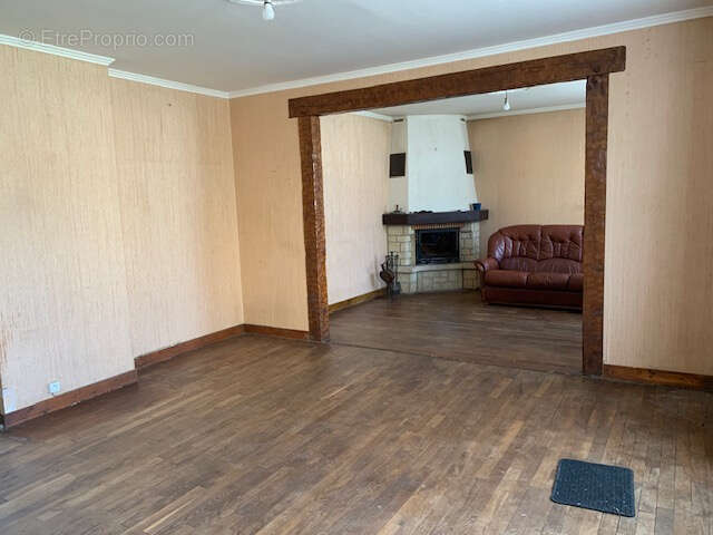 Maison à NOYAL-PONTIVY