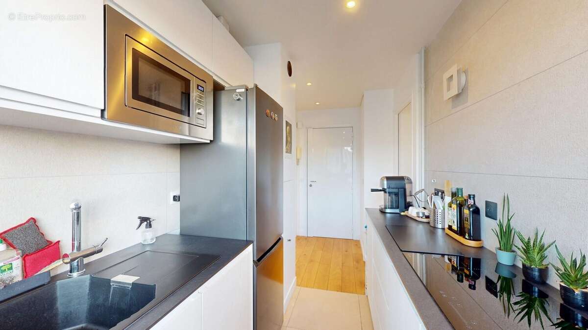 Appartement à PARIS-19E