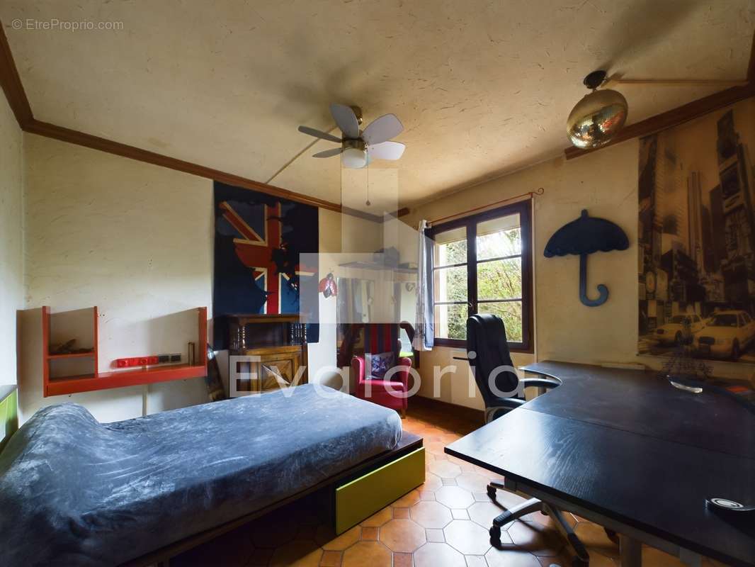 Villa 5 pièces de 157 m² avec piscine de 67 m² et terrain de 135 - photo 6