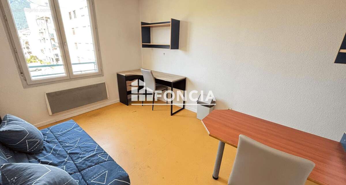 Appartement à FONTAINE