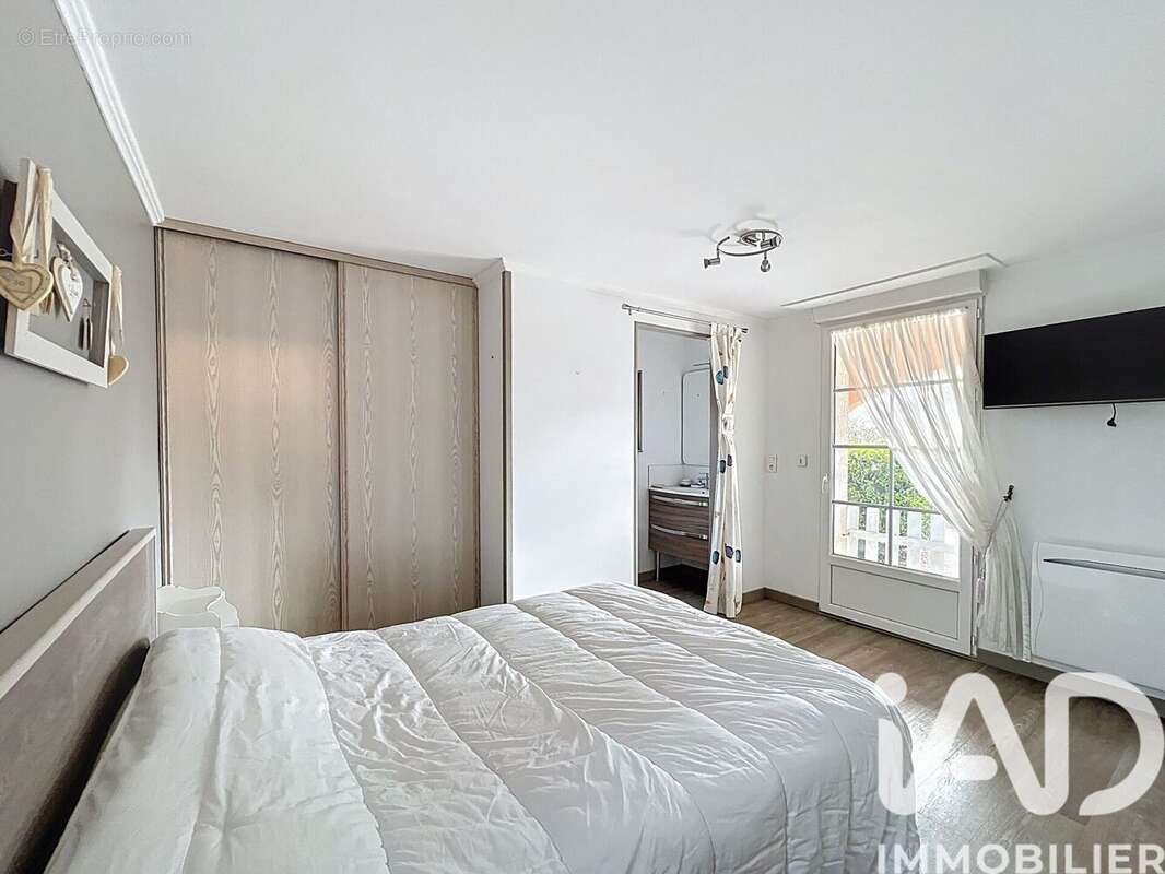 Maison 136 m² à Argens-Minervois  - photo 6