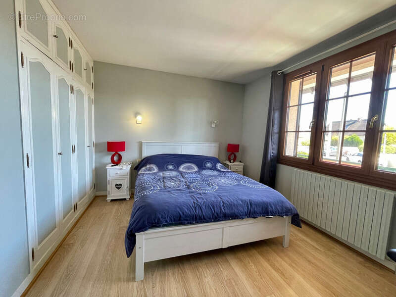 Maison à AMILLY