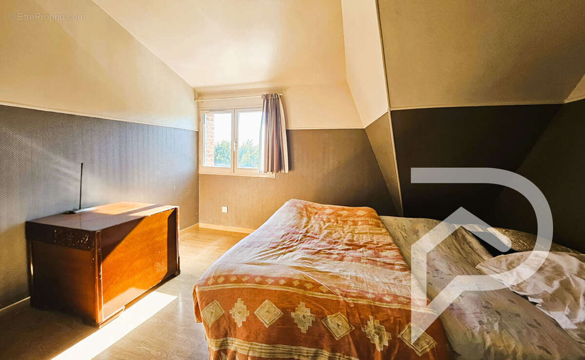 Maison à SAINT-AUBIN-LE-CAUF