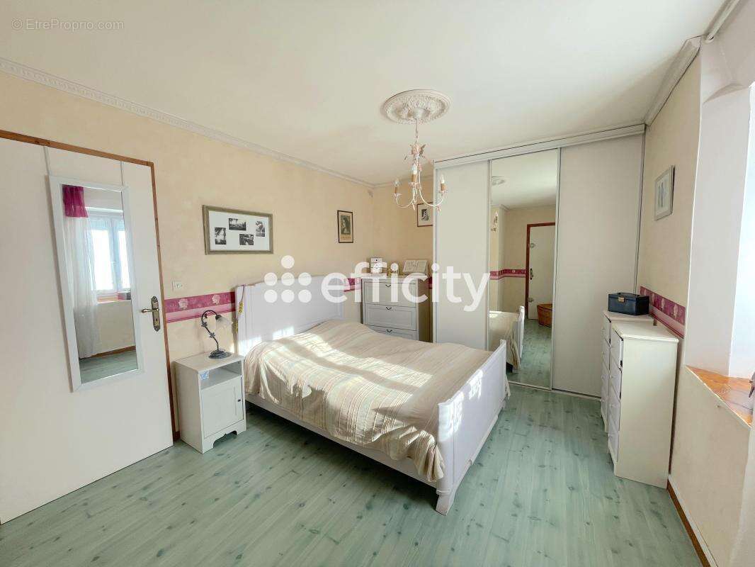 Appartement à INZINZAC-LOCHRIST