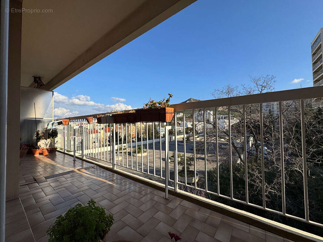 Appartement à MARSEILLE-10E