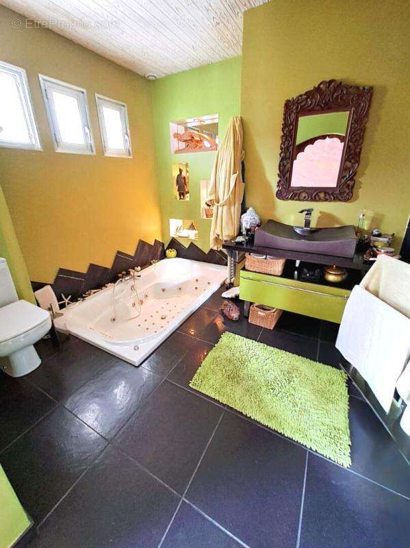 Maison à SAINT-JEAN-SUR-MOIVRE