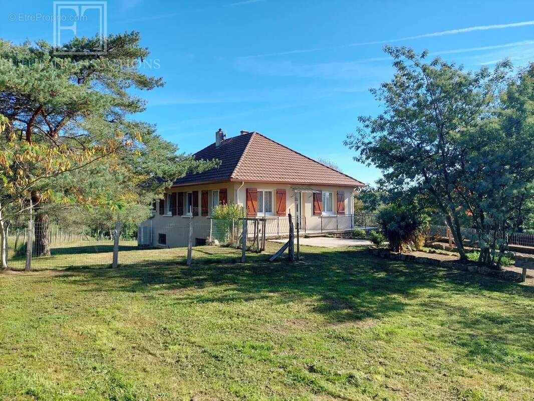 Maison à MILHAC-DE-NONTRON