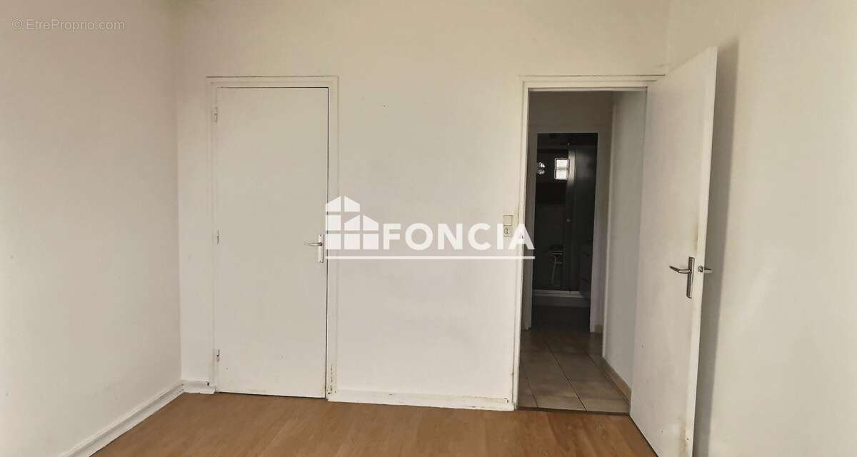 LYON 5, T3 avec cave et garage - photo 8