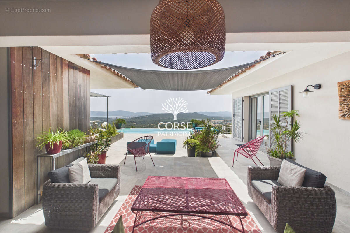 Vue imprenable et propriété d'exception à Porto-Vecchio - photo 20