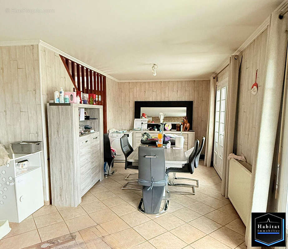 Maison à LE PLESSIS-BELLEVILLE