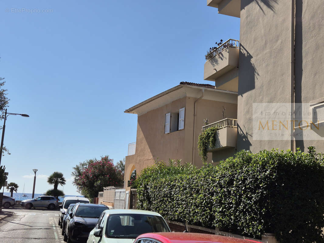 Appartement à ROQUEBRUNE-CAP-MARTIN