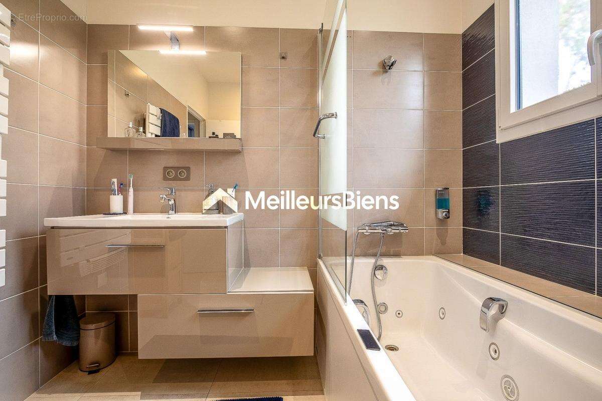 Maison à SAINT-RAPHAEL