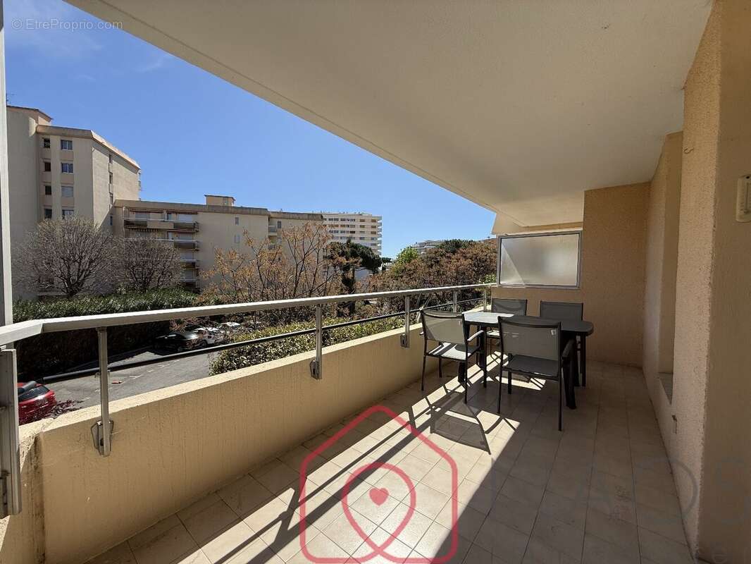 Appartement à FREJUS