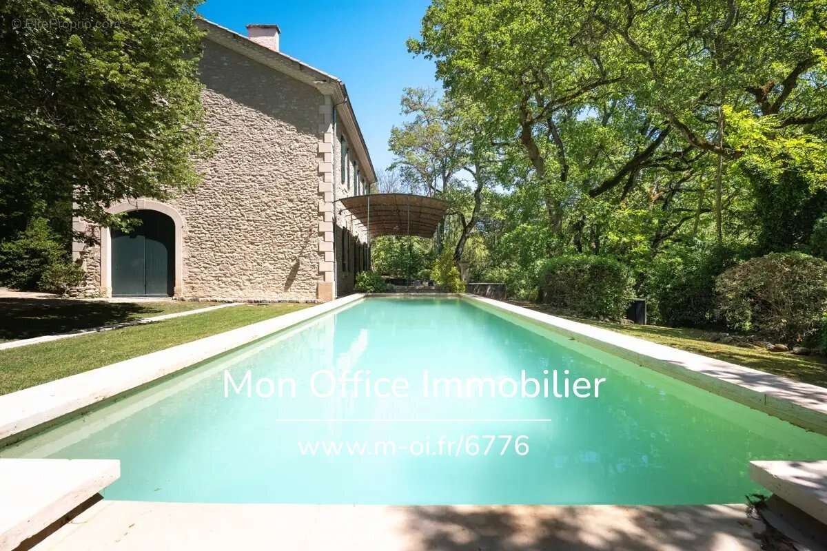 Maison à BONNIEUX