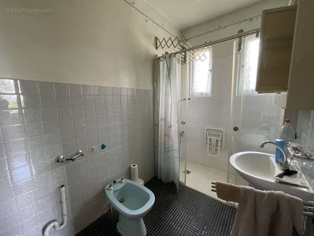 Maison de 212 m2 habitables avec son terrain constructible - photo 6