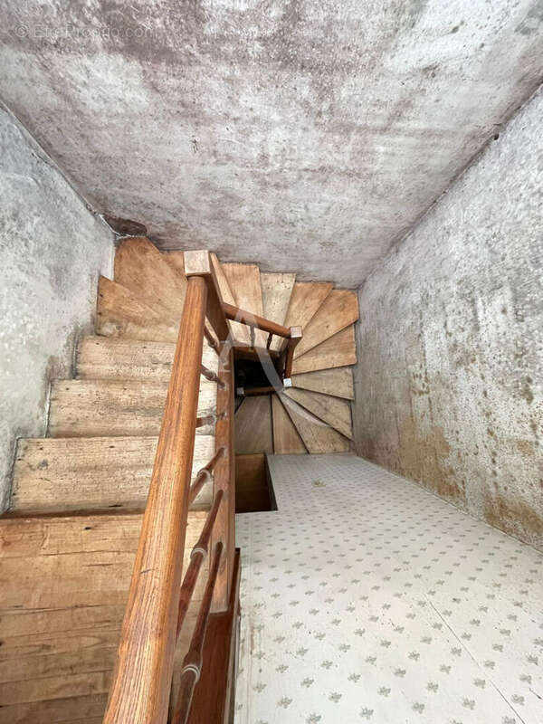 Maison de village en plein centre ville avec cour extérieur ! - photo 14