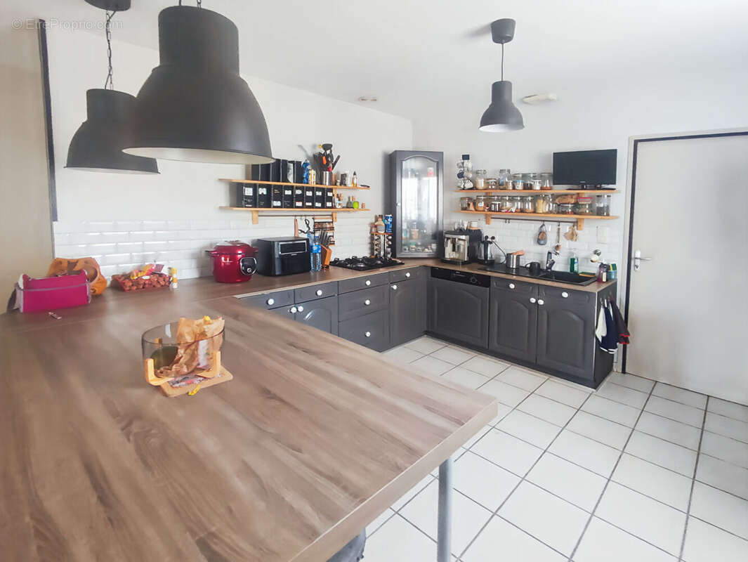 Maison à MONTREVAULT