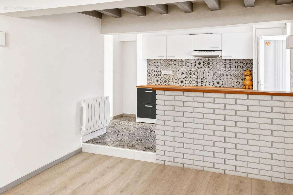 Appartement à LA FERTE-ALAIS