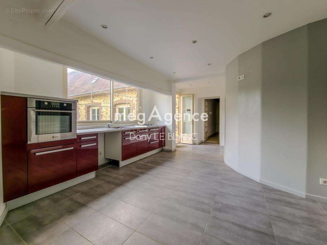 Maison à BAILLEAU-L&#039;EVEQUE