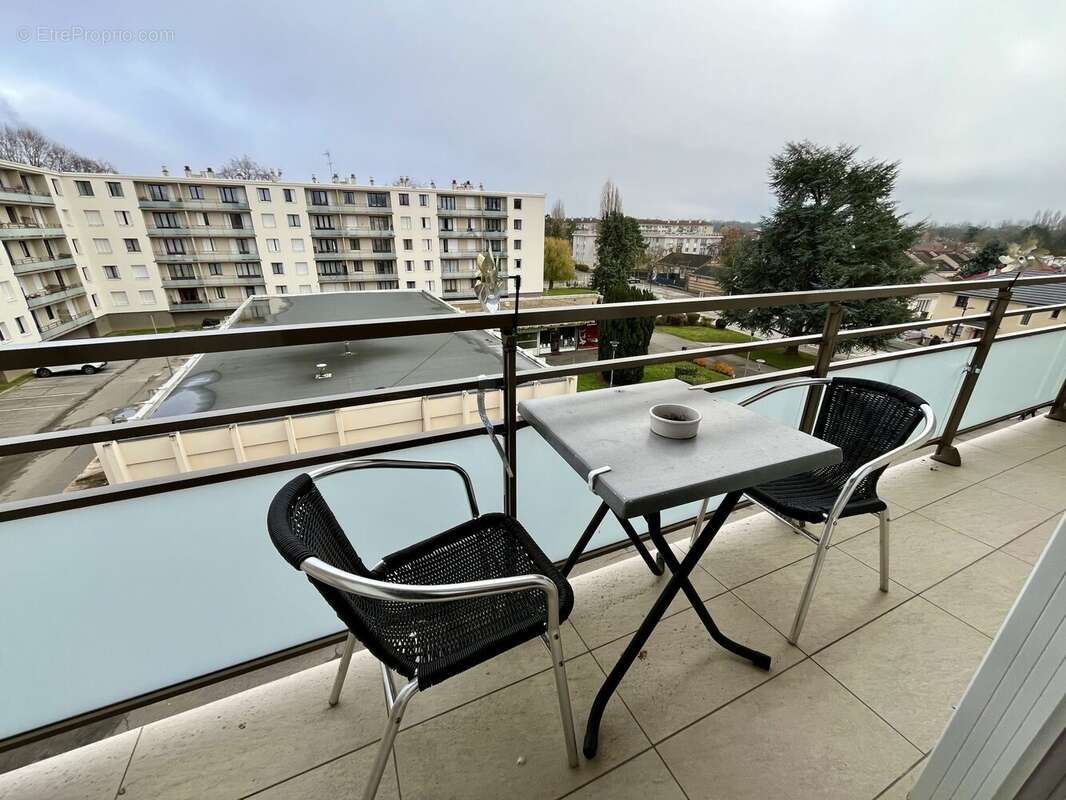 Appartement à BOIS-D&#039;ARCY