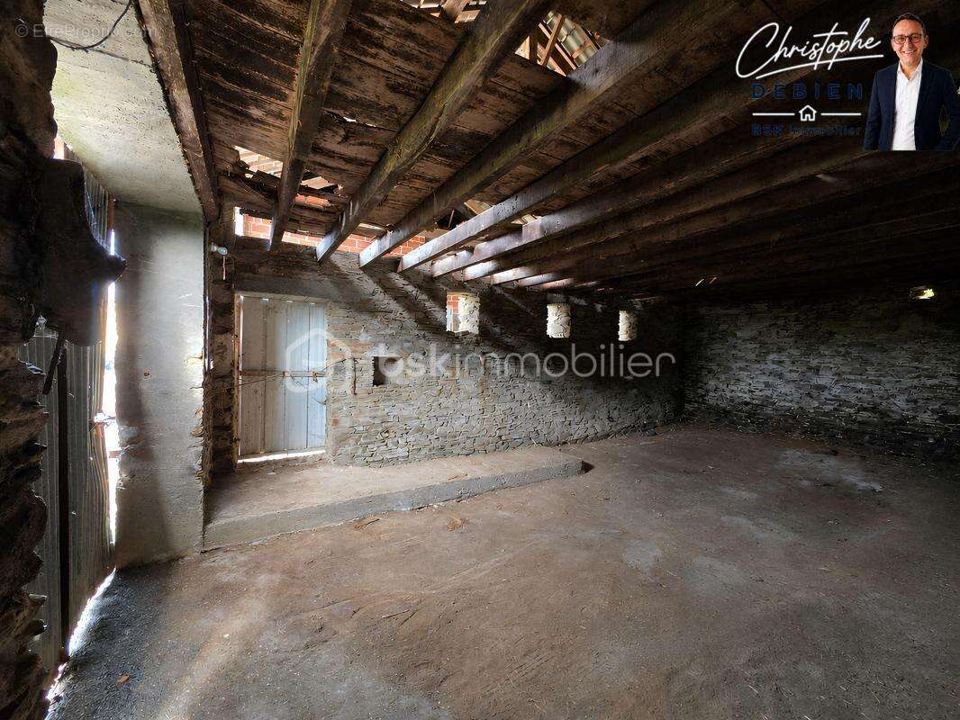 Grange à rénover – fort potentiel – hameau calme à chavagnes-en-paillers - photo 2