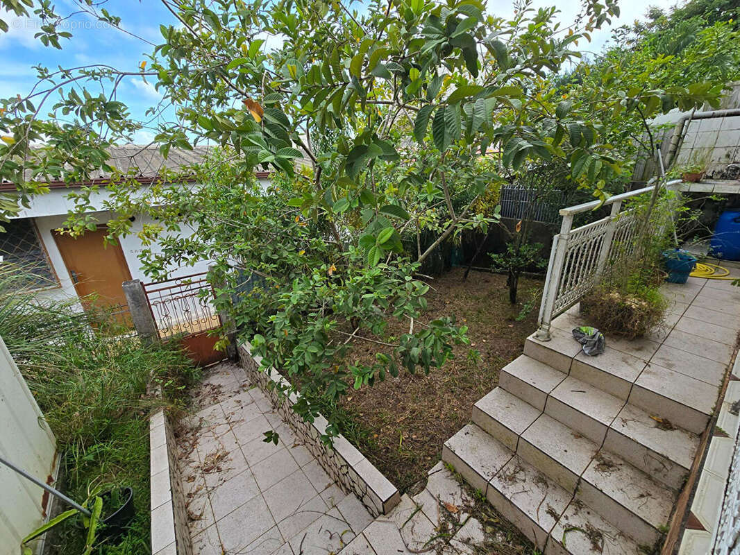 Maison à FORT-DE-FRANCE