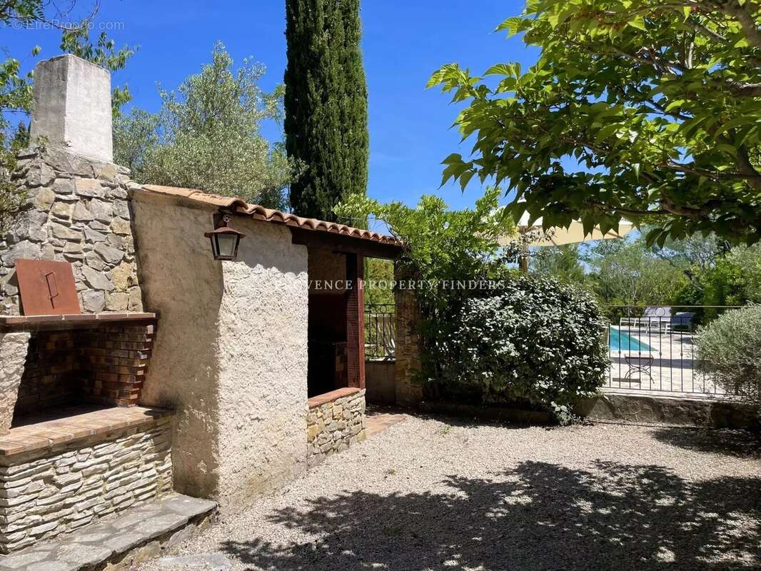 Maison à LORGUES