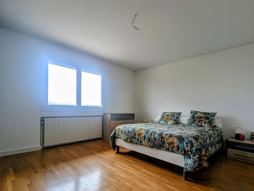 Maison à DOMPIERRE-SUR-VEYLE