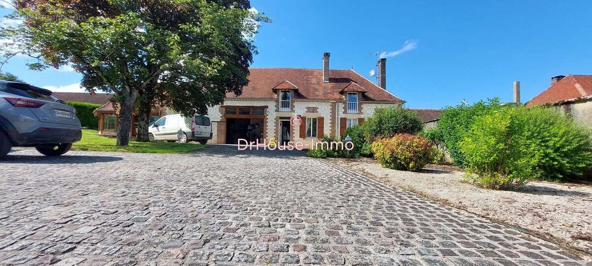 Maison à EAUX-PUISEAUX