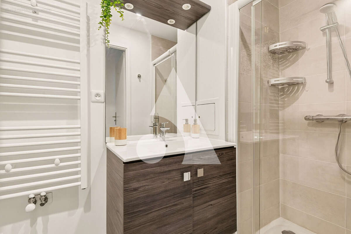 Appartement familial récent 86,9 m² - Métro Gabriel Péri Gennevilliers - Proche Clichy - Proche Asnieres sur seine - Box en sus - photo 10