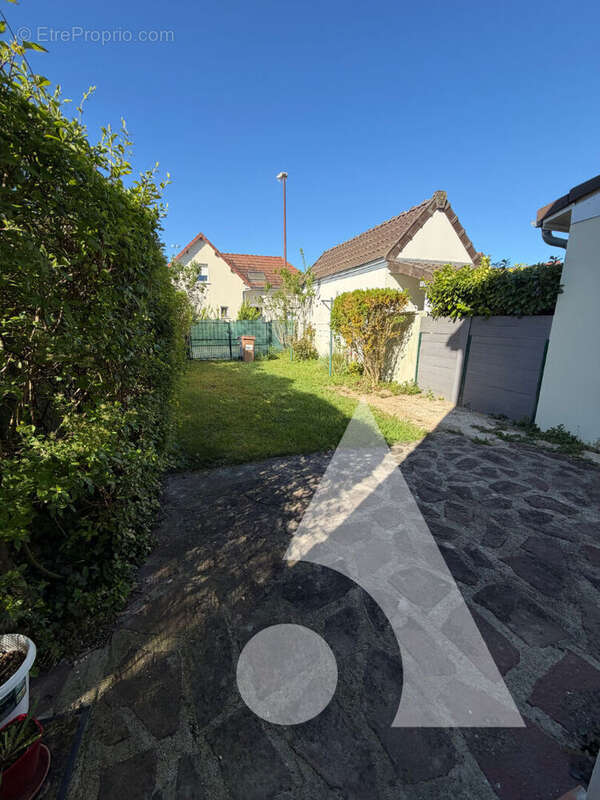 Maison à SAINT-ANDRE-LES-VERGERS