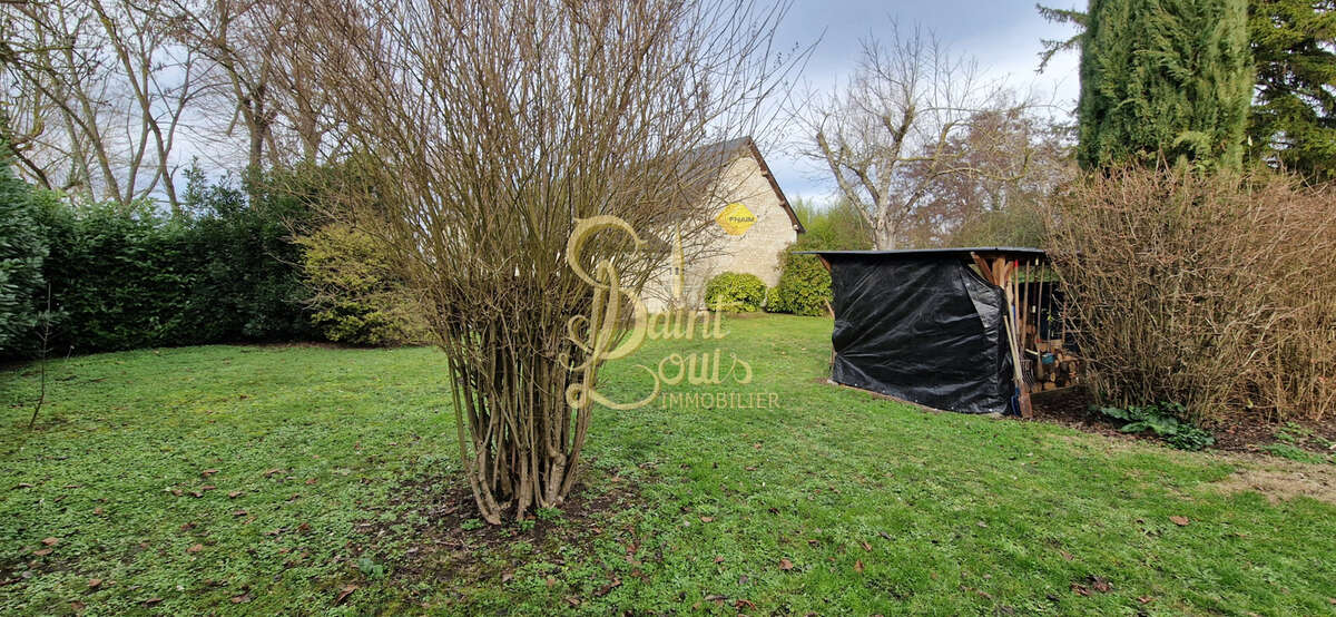 Maison à CHAMPIGNY-SUR-VEUDE