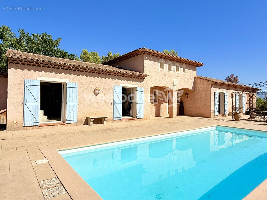 Maison à TOURRETTES