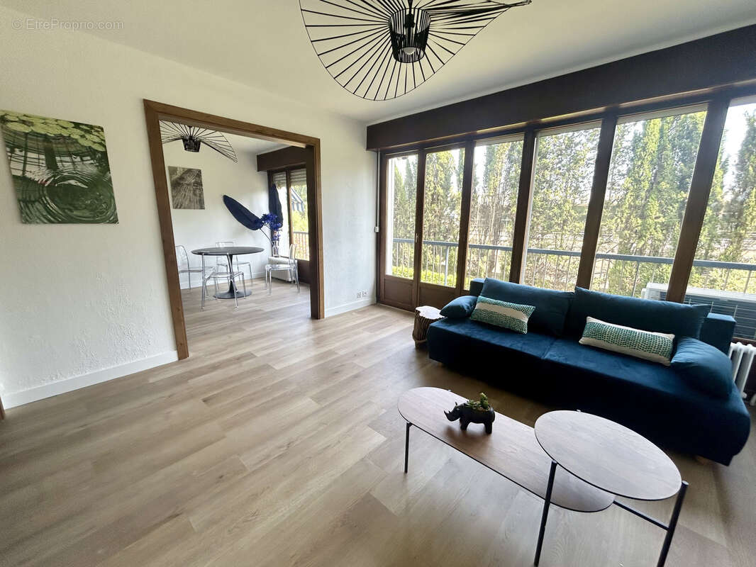 Appartement T2 Rénové dans une Résidence avec Piscine - photo 2