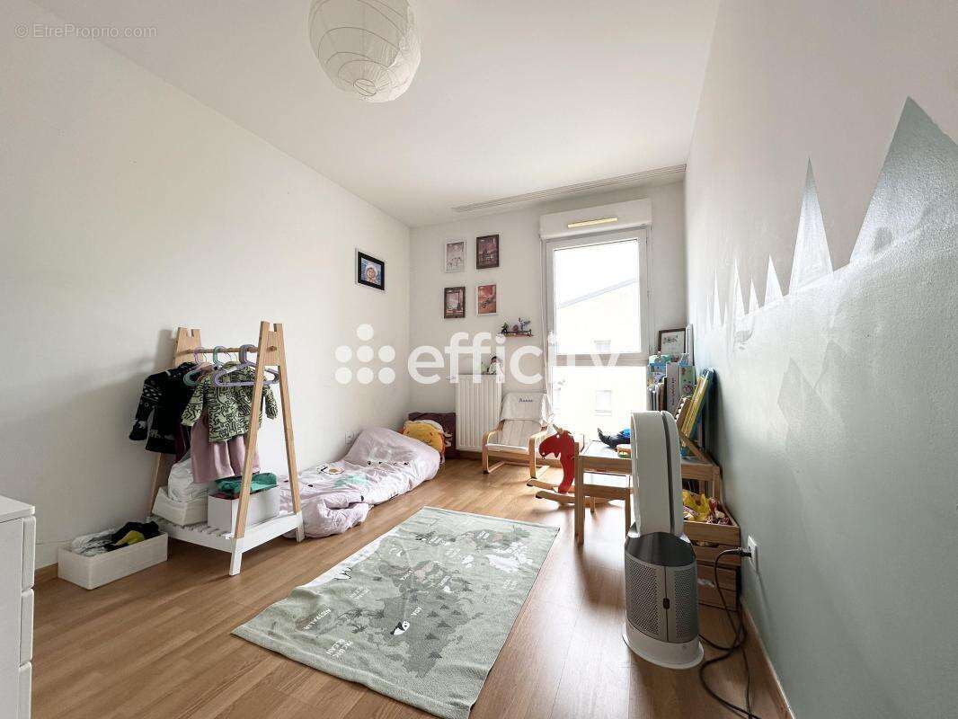 Appartement à VAULX-EN-VELIN